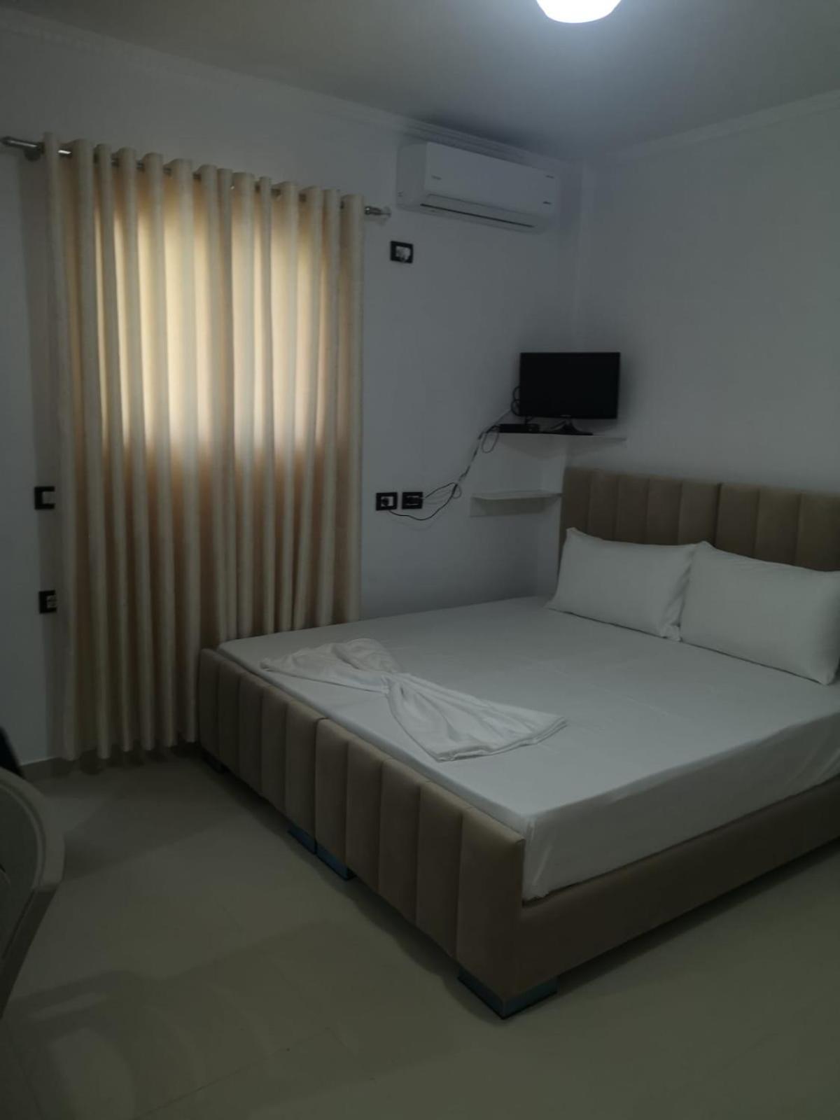 Apartament Emi *